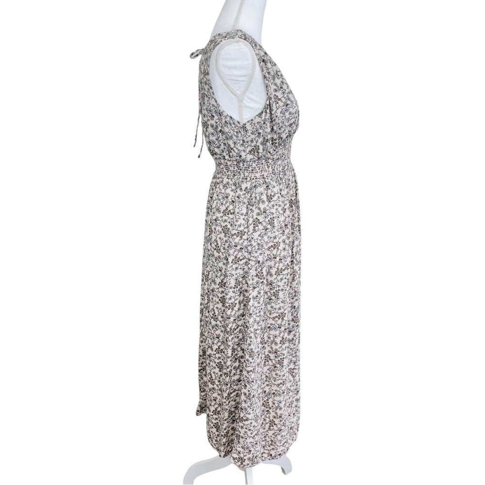 Old Navy Waist-Defined Floral Sleeveless Tie-Back Smocked Maxi Dress - Picture 7 of 10